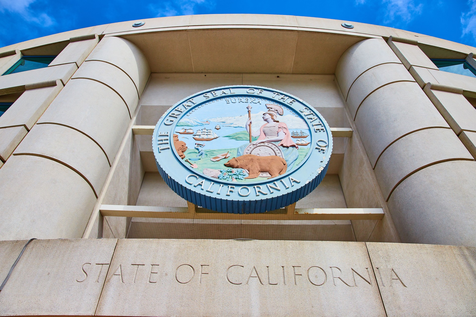 State of California The Great Seal of the State of California coin on building